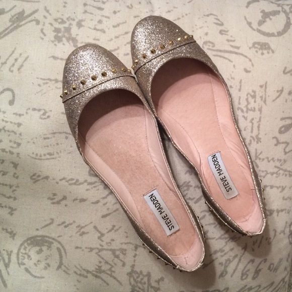 Steve Madden gold glitter flats