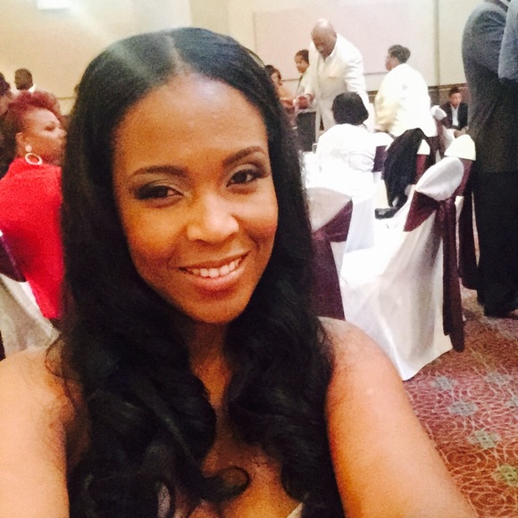 Meet your Posher, Quiana - Picture 1 of 1