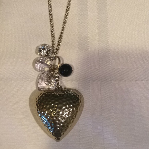 Fashion Jewelry gold Large Heart Necklace! - Picture 1 of 3