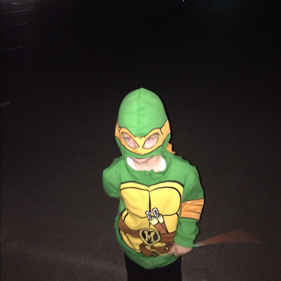 Meet your Posher, Julie - Picture 1 of 1