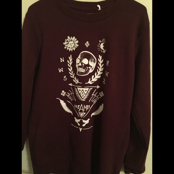 Kendall & Kylie maroon crewneck