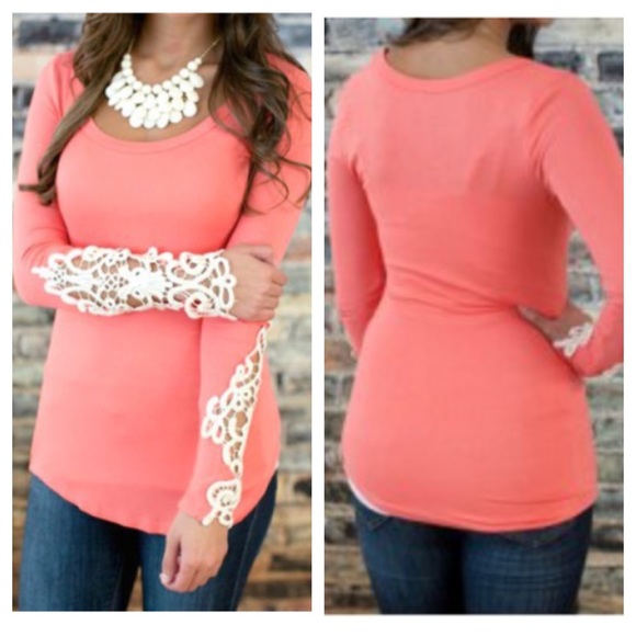🌷NWT Lace Edge Cuff Long Sleeve Top - Picture 1 of 4