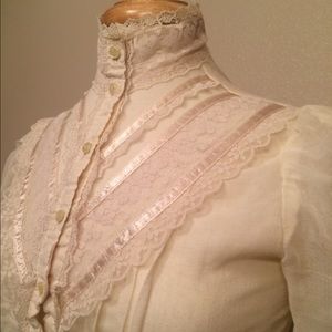Vintage victorian style cream lace top
