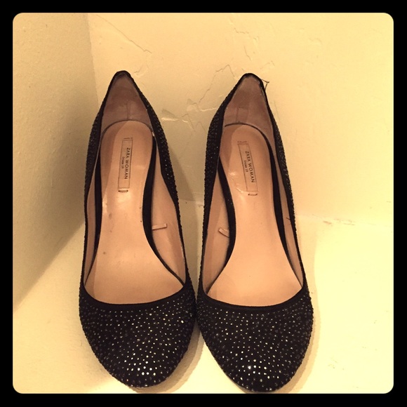 Embedded Zara shoes