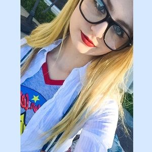 Meet your Posher, Mckenna