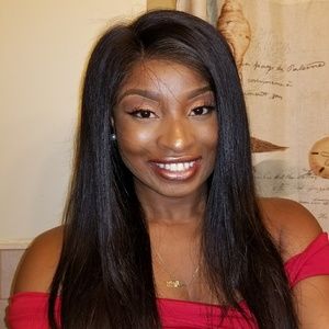 Meet your Posher, Carolyn