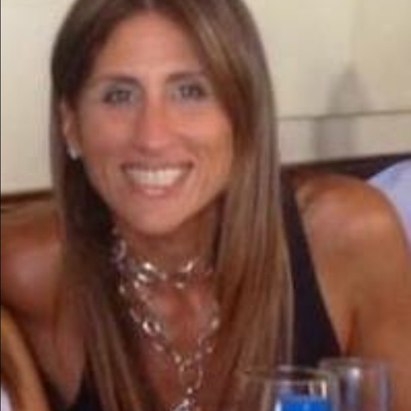 Meet your Posher, Victoria - Picture 2 of 2