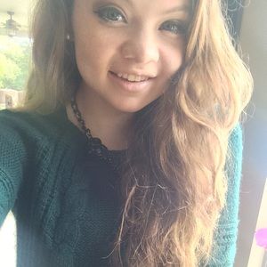 Meet your Posher, Candace