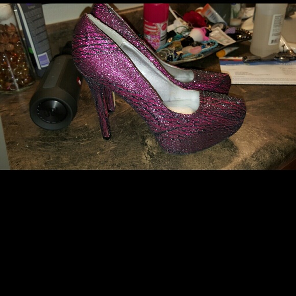 SEXY heels - Picture 3 of 4