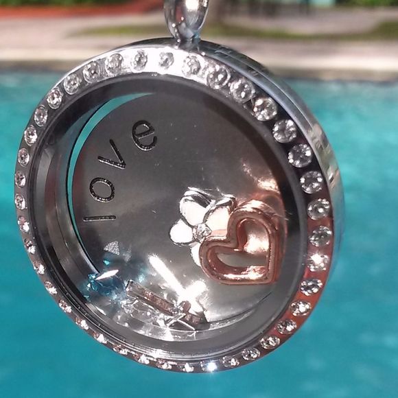 Meet your Posher, Lyn