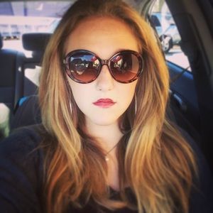 Meet your Posher, Katy beth