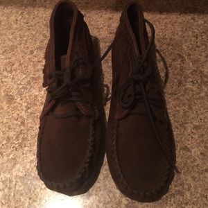Minnetonka Moccasins New.