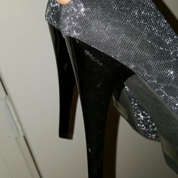 Sexy Heels - Picture 2 of 4