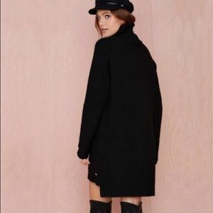 High low crew neck long sleeves black sweater