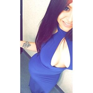 Meet your Posher, Roxanne