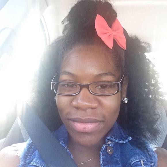 Meet your Posher, Shomonique