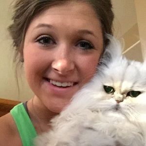 Meet your Posher, Courtney