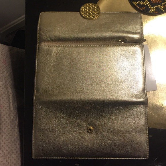 Gold authentic coach wallet - Picture 2 of 2