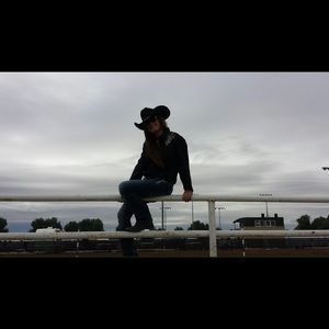 Meet your Posher, Alexis