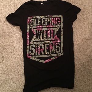 Sleeping with sirens t-shirt