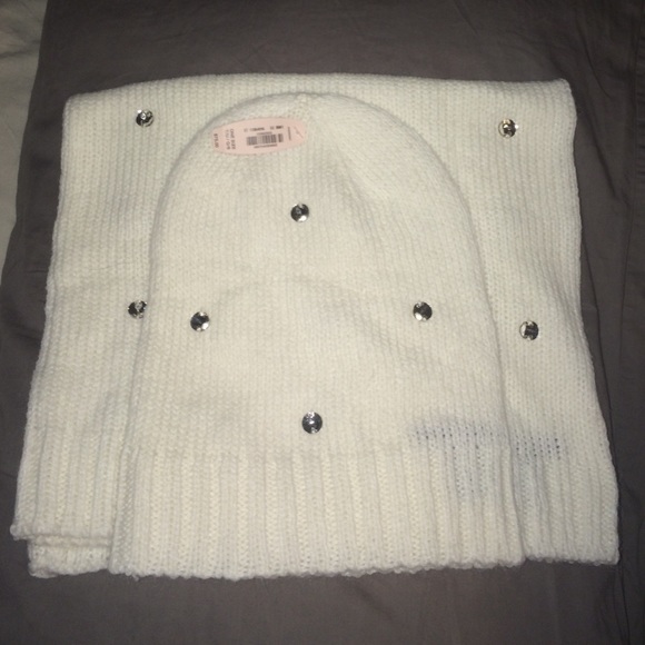 Victoria's Secret scarf and beanie set