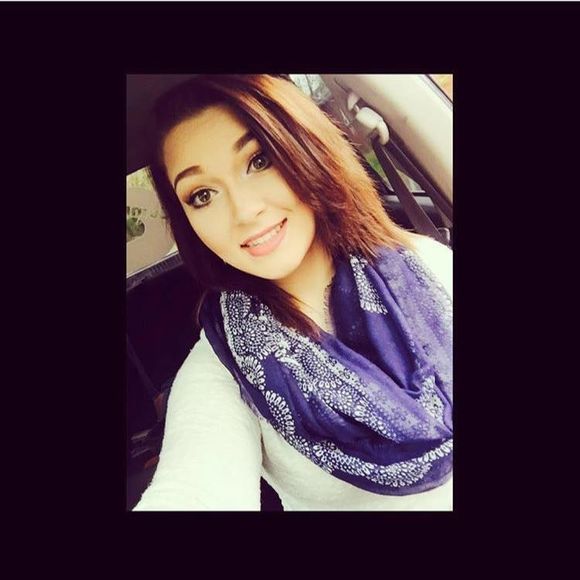 Meet your Posher, Chelsea - Picture 1 of 1