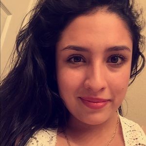 Meet your Posher, Arianna