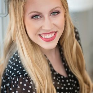 Meet your Posher, Julia