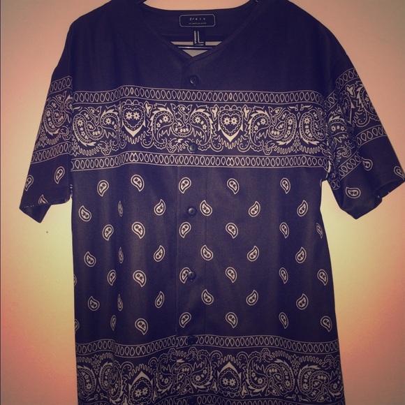 Bandana button down