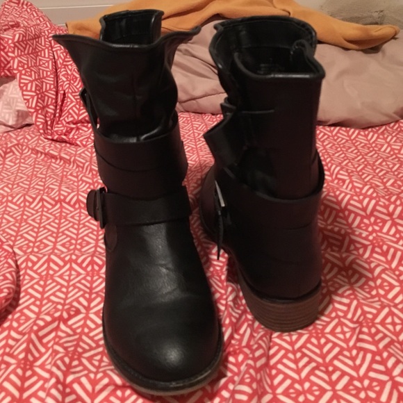 Black boots