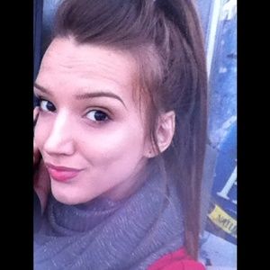 Meet your Posher, Veronica