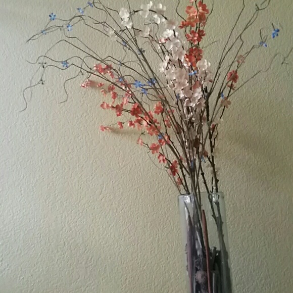 Meet your Posher! - Picture 2 of 2