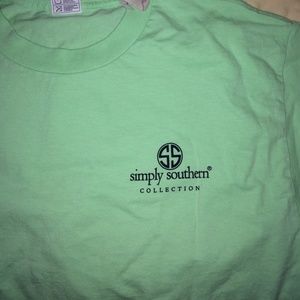 Simply southern collection tee size medium