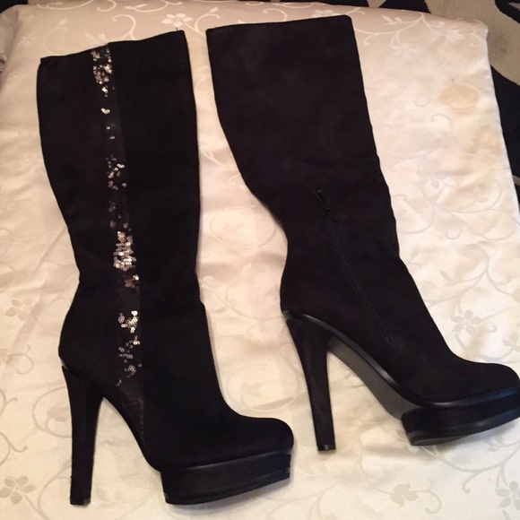 Jennifer Lopez Shoes - Jennifer Lopez black hills boots