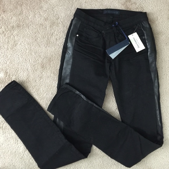 Juicy couture skinny jeans with leather strip
