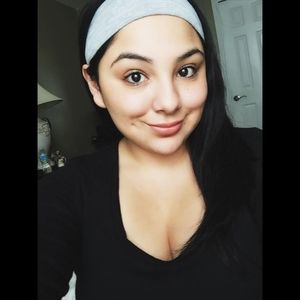 Meet your Posher, Alondra