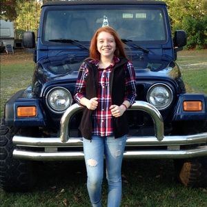 Meet your Posher, Halie