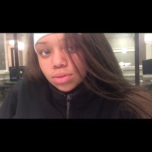 Meet your Posher, Sapphire