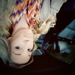 Meet your Posher, Brooke