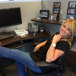 Meet your Posher, Lori