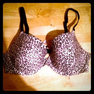 Victoria's Secret perfect coverage bra. EUC