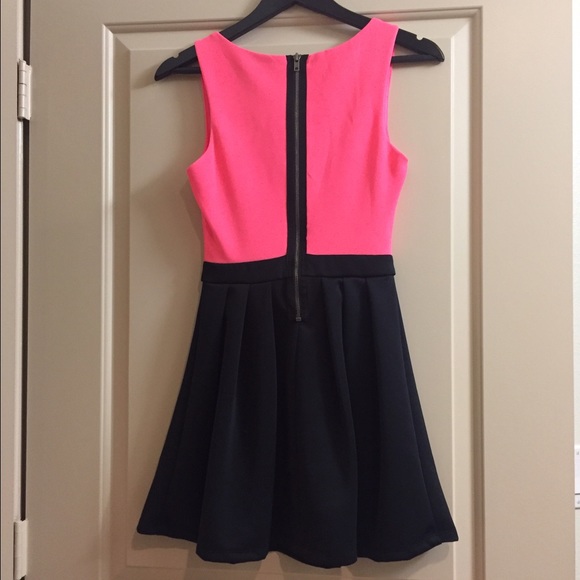 Forever 21 Dresses & Skirts - New