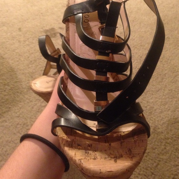 Wedge - Picture 3 of 3