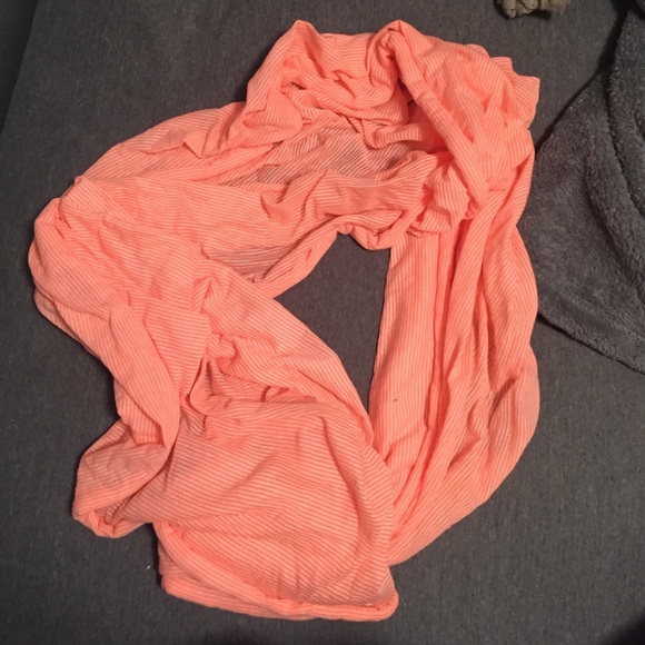 Coral Gap women's scarf