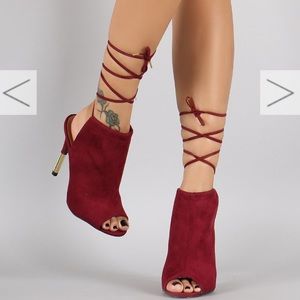 Qupid ARA 54A Lace Up Mule. Brand new, never worn.