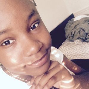 Meet your Posher, Nia