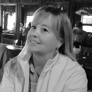 Meet your Posher, Leanne