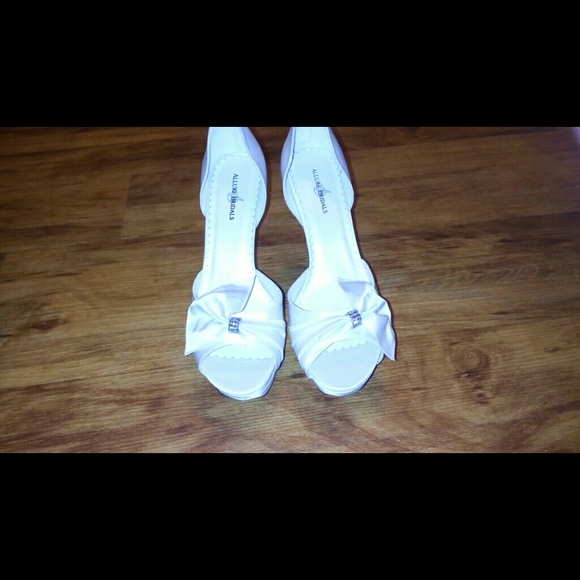 Satin Ivory Bridal Heels . Allure Bridal