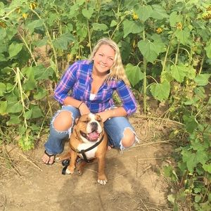 Meet your Posher, Allie