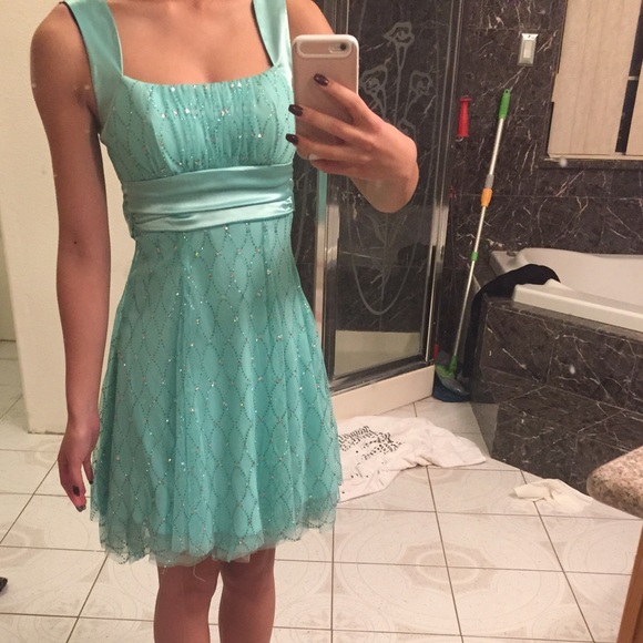 Windsor homecoming dress